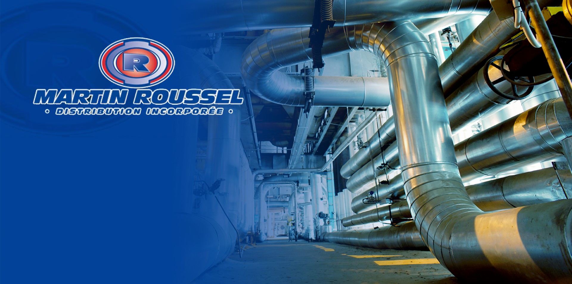 Logo de Martin Roussel Distribution avec un système de tuyauterie industrielle en acier inoxydable, illustrant la qualité des produits de distribution.